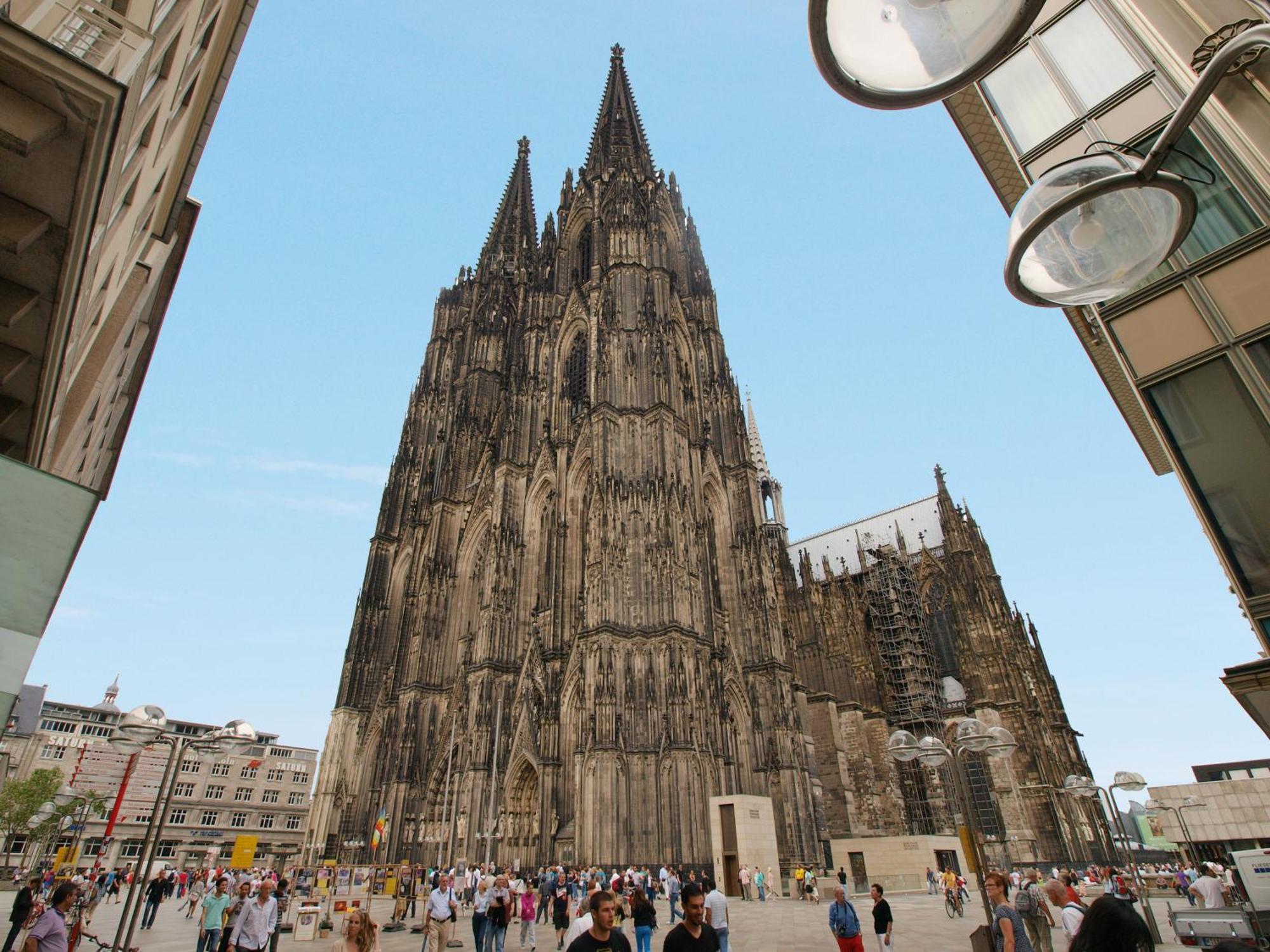 Callas Am Dom Keulen Buitenkant foto